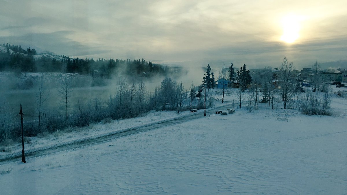 2016-12-06-what-he-tweeted-ice-fog-boiling-up-from-the-yukon-river-0